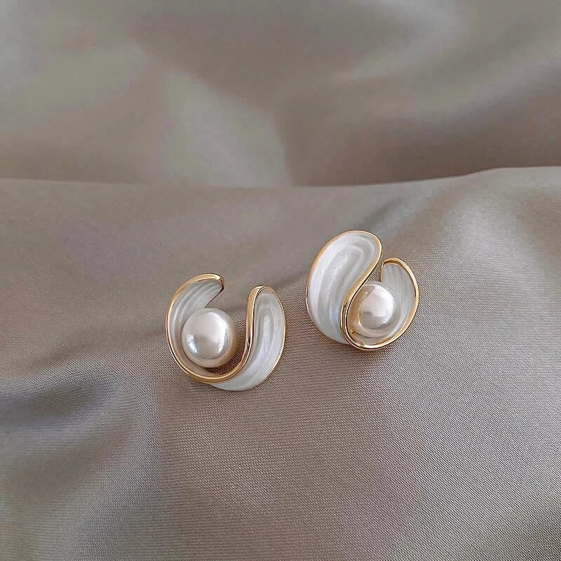 Antoinette™ - Boucles d’oreilles de luxe avec opale blanche - L'Atelier de Fleure