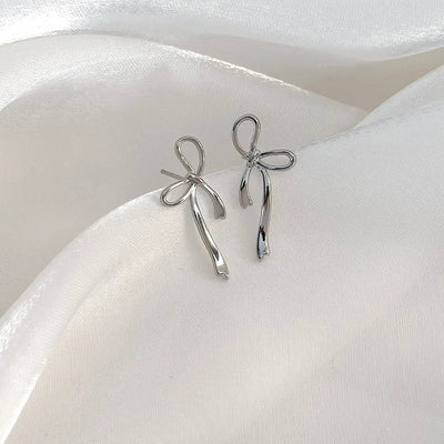 Nina™ - Boucles d’Oreilles Clous Nœud - L'Atelier de Fleure