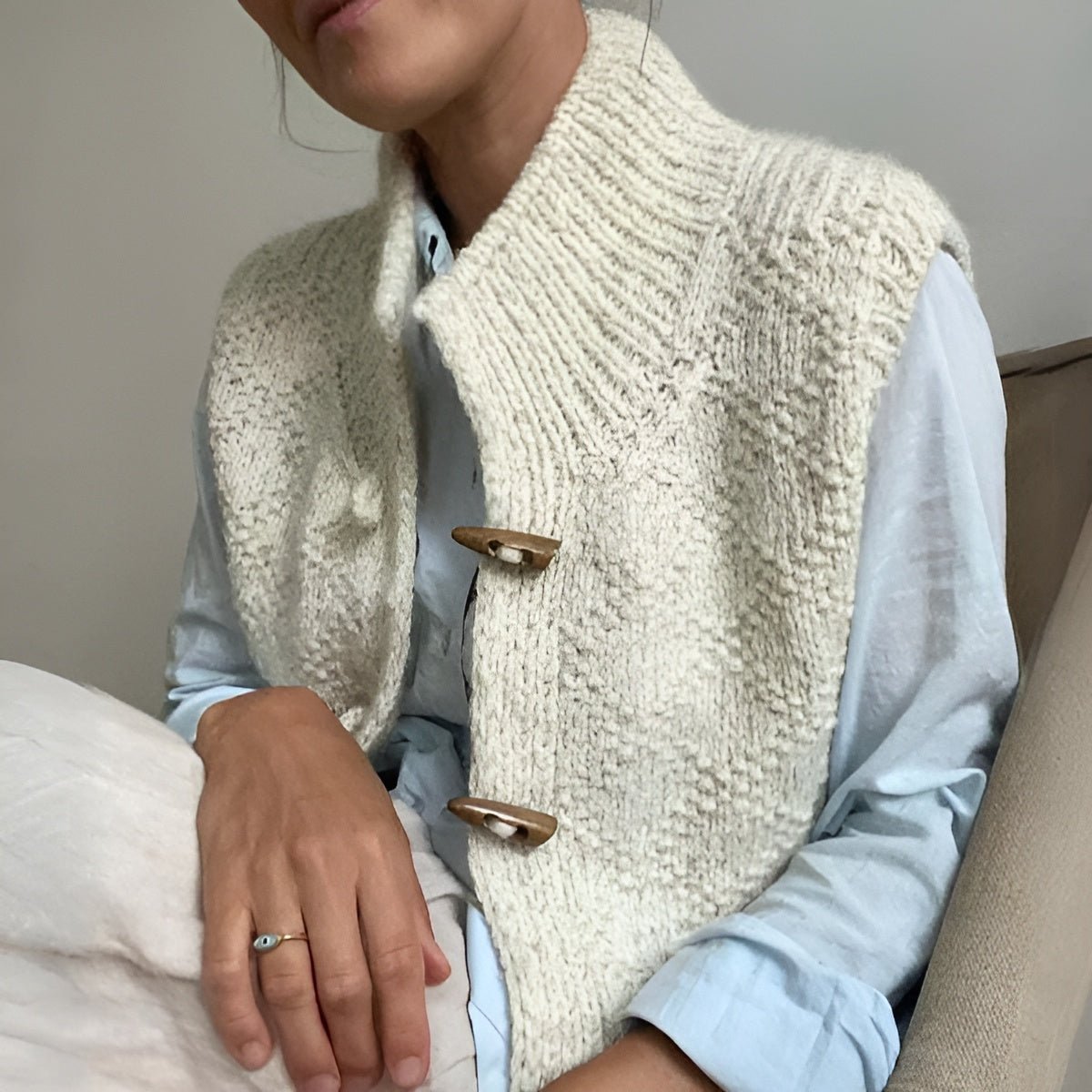 Venice™ – Gilet tricoté à col montant - L'Atelier de Fleure